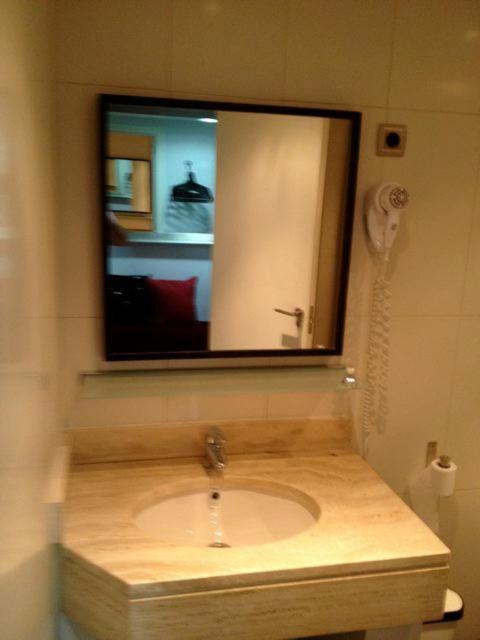 Puerta Del Sol Carretas Apartaments & Rooms Madrid Esterno foto
